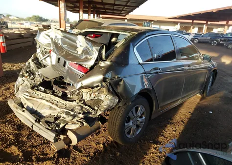 2011 Honda Accord 2.4 Se z USA, uszkodzony, nr VIN 1HGCP2F64BA138817